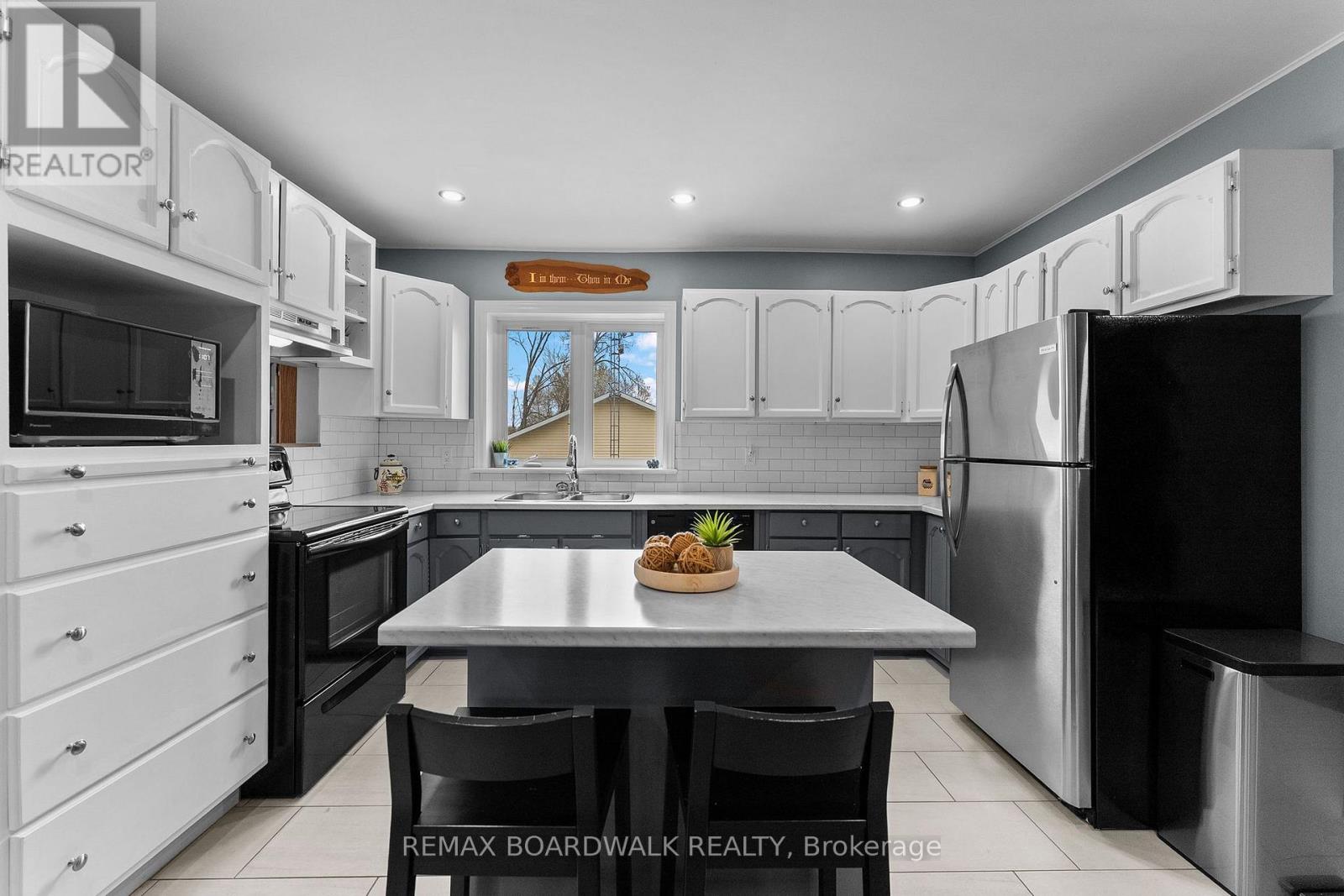 640 RAMSAY CONCESSION 4A CONCESSION - 9
