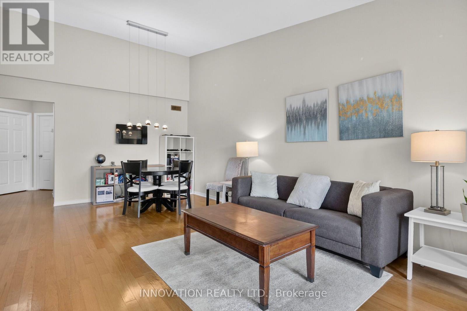 #408 2923 LAURIER STREET - 12