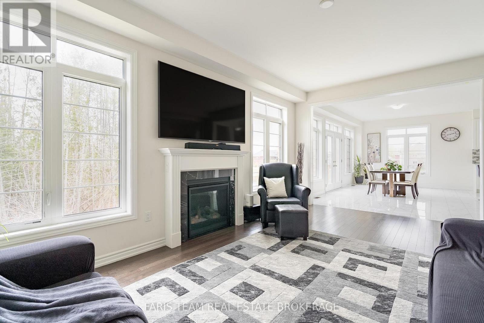 2263 LOZENBY STREET - 17