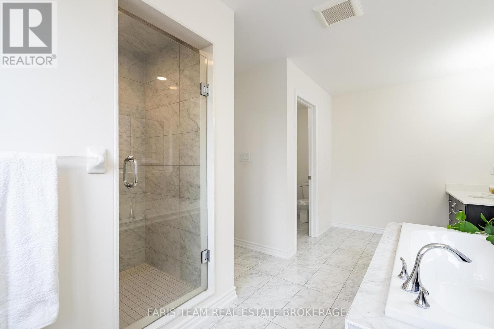 2263 LOZENBY STREET - 25