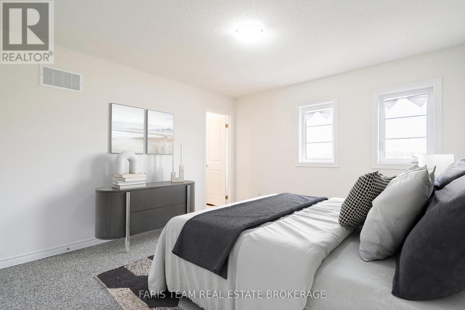 2263 LOZENBY STREET - 26