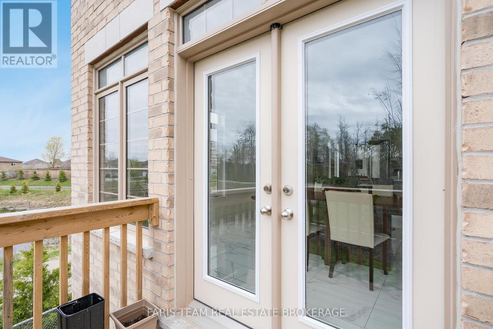 2263 LOZENBY STREET - 39