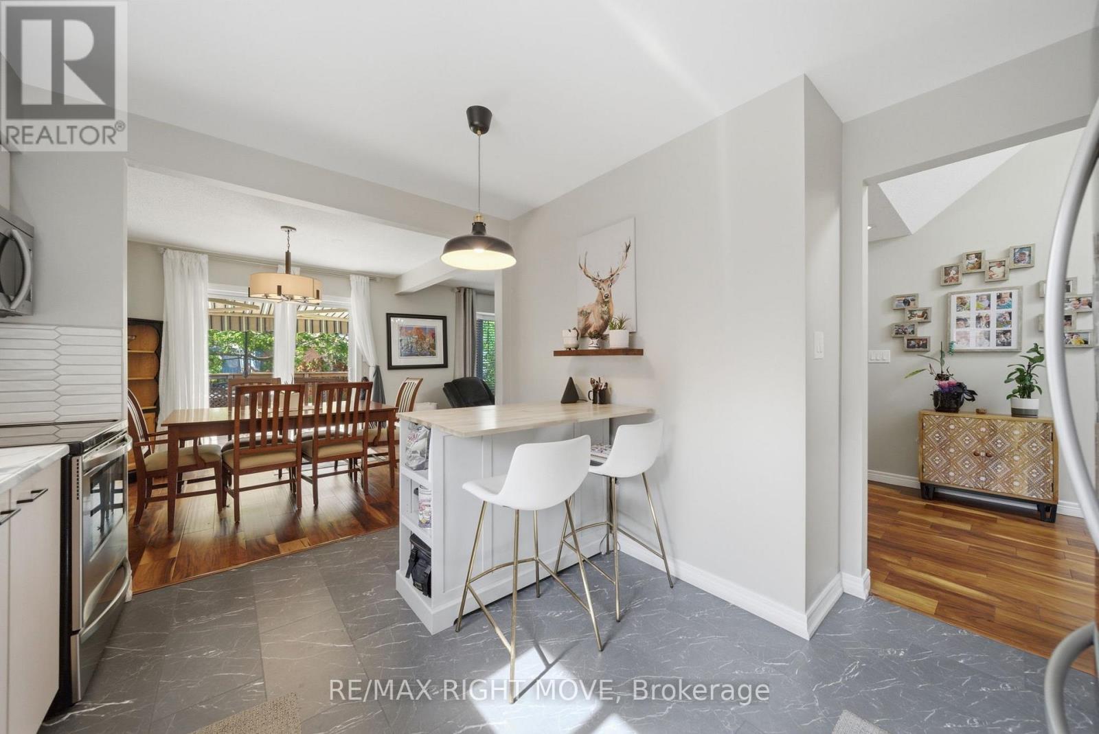 300 CUNDLES ROAD W - 14