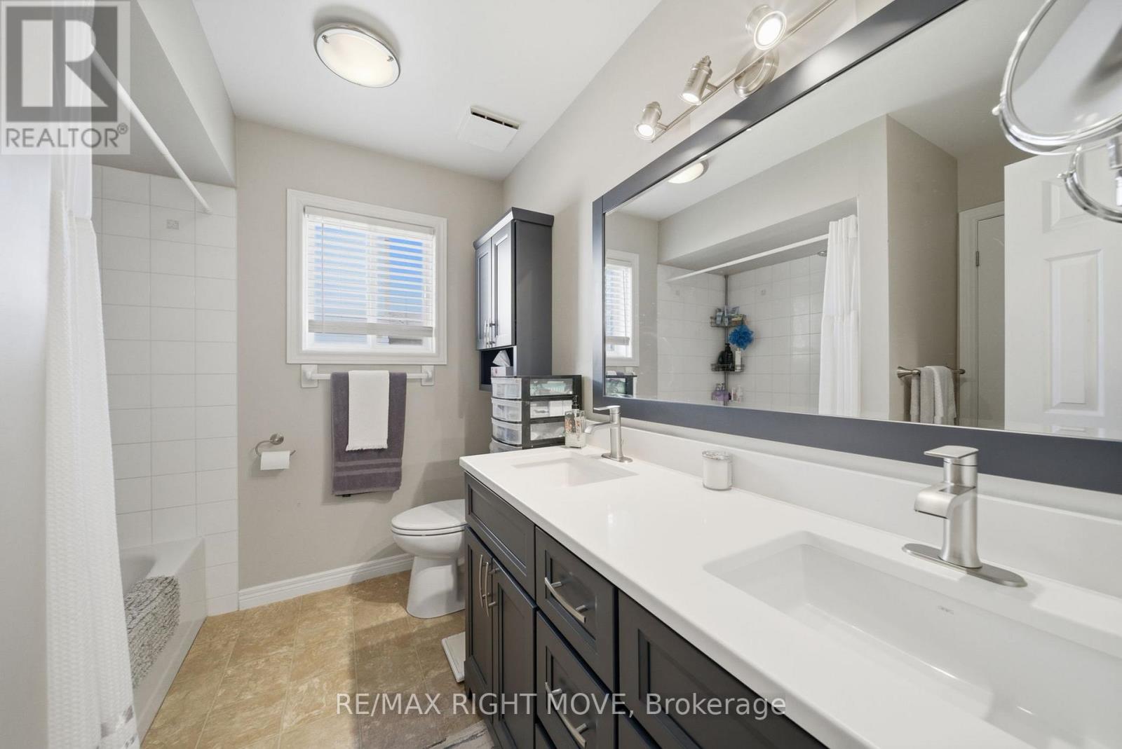 300 CUNDLES ROAD W - 18