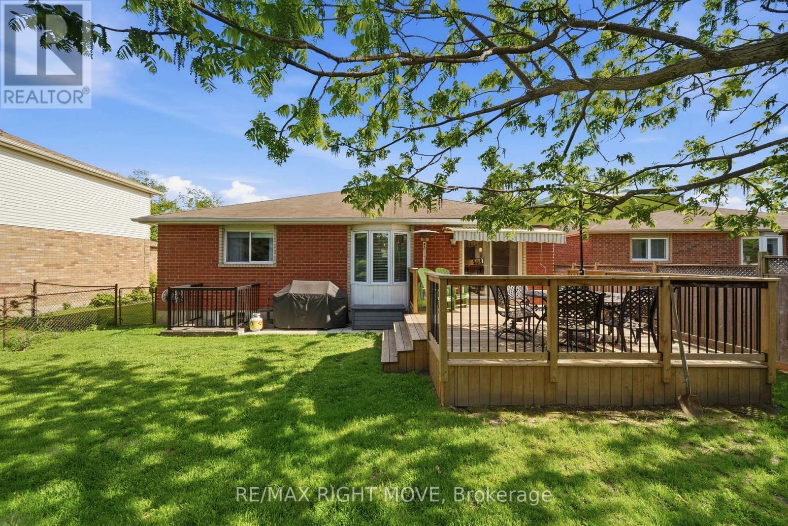 300 CUNDLES ROAD W - 40