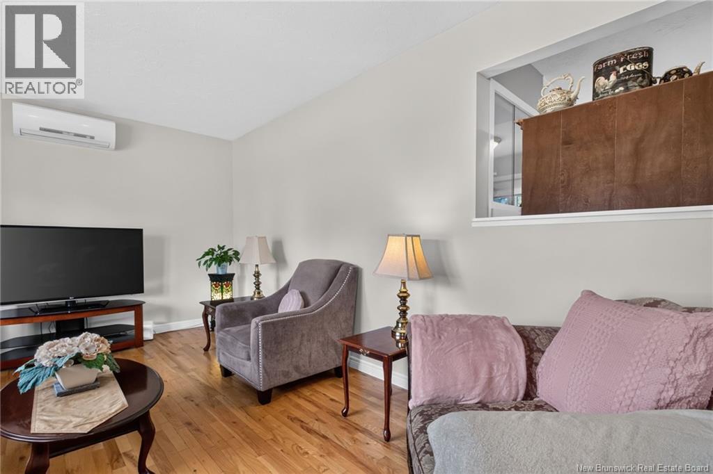 24 Olympic Crescent - Image 11
