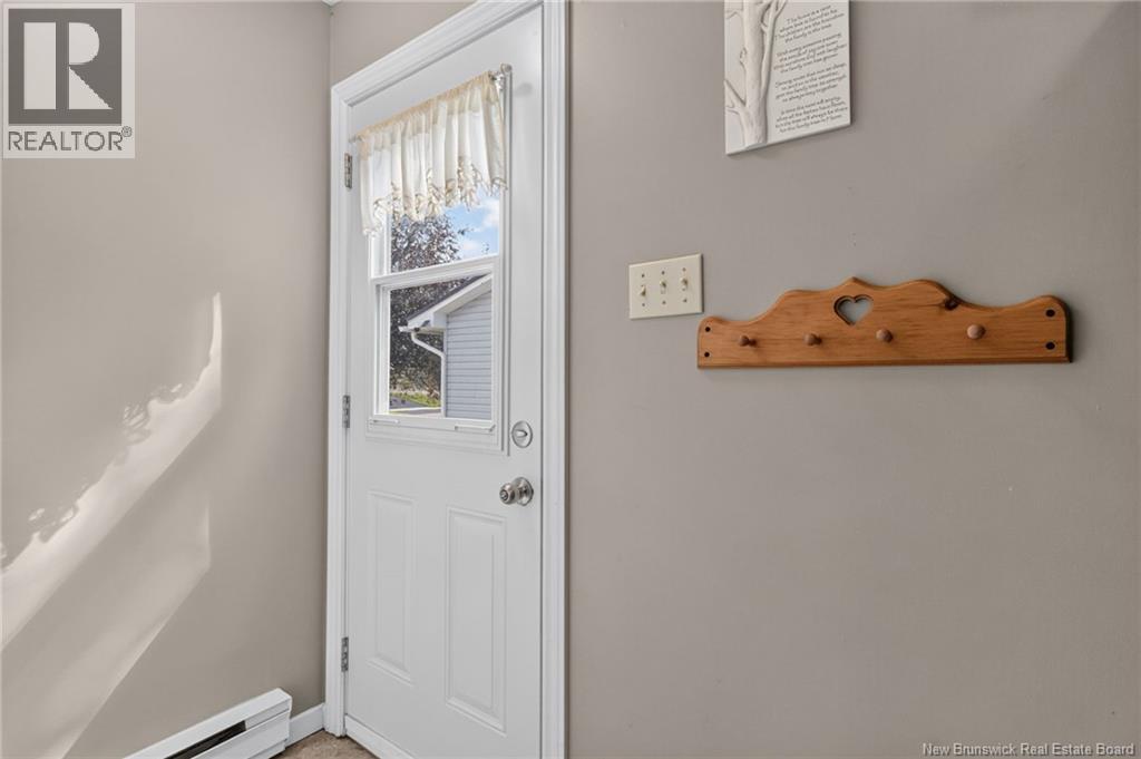 24 Olympic Crescent - Image 19
