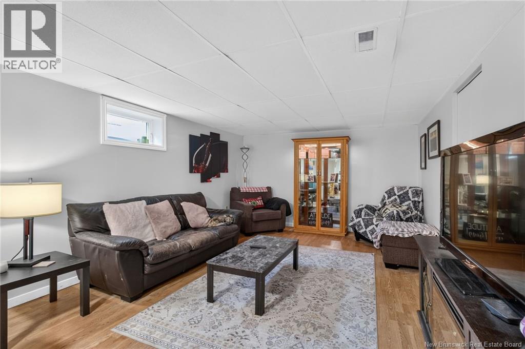 24 Olympic Crescent - Image 23