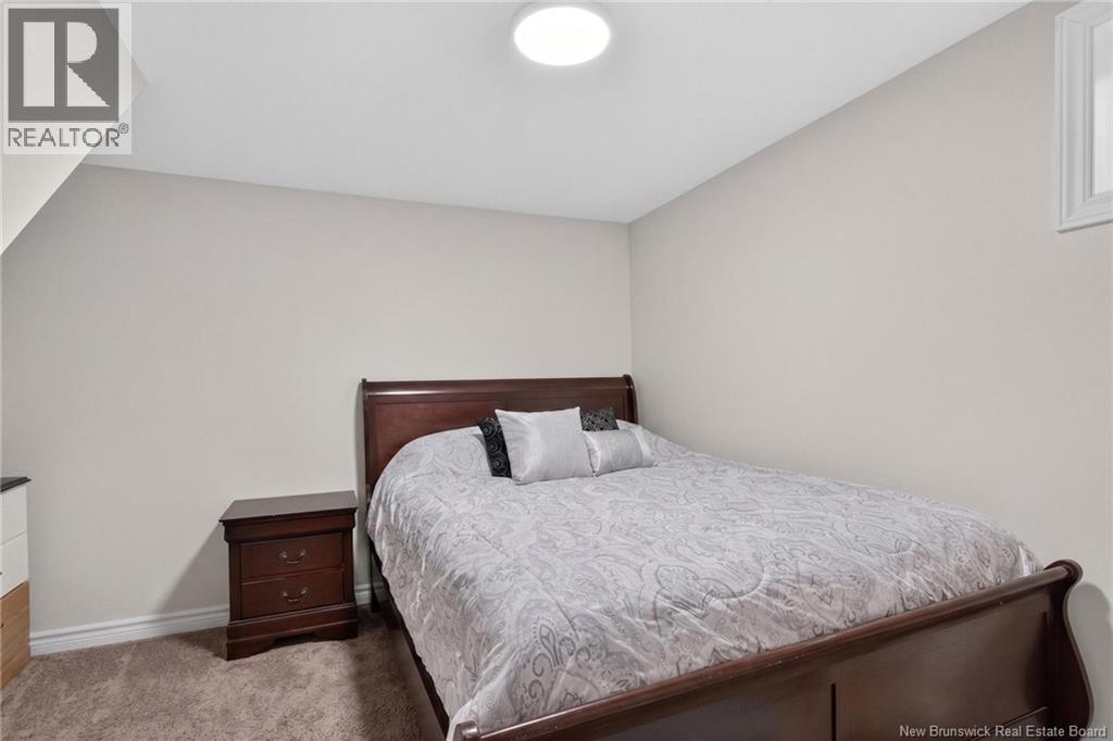 24 Olympic Crescent - Image 26