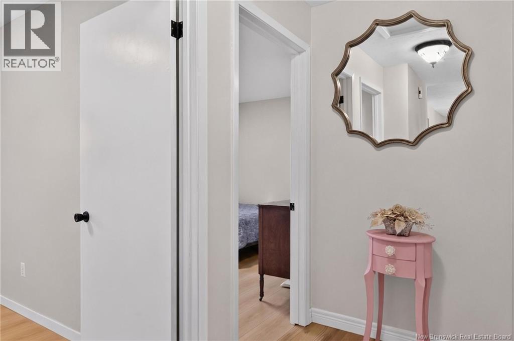 24 Olympic Crescent - Image 31