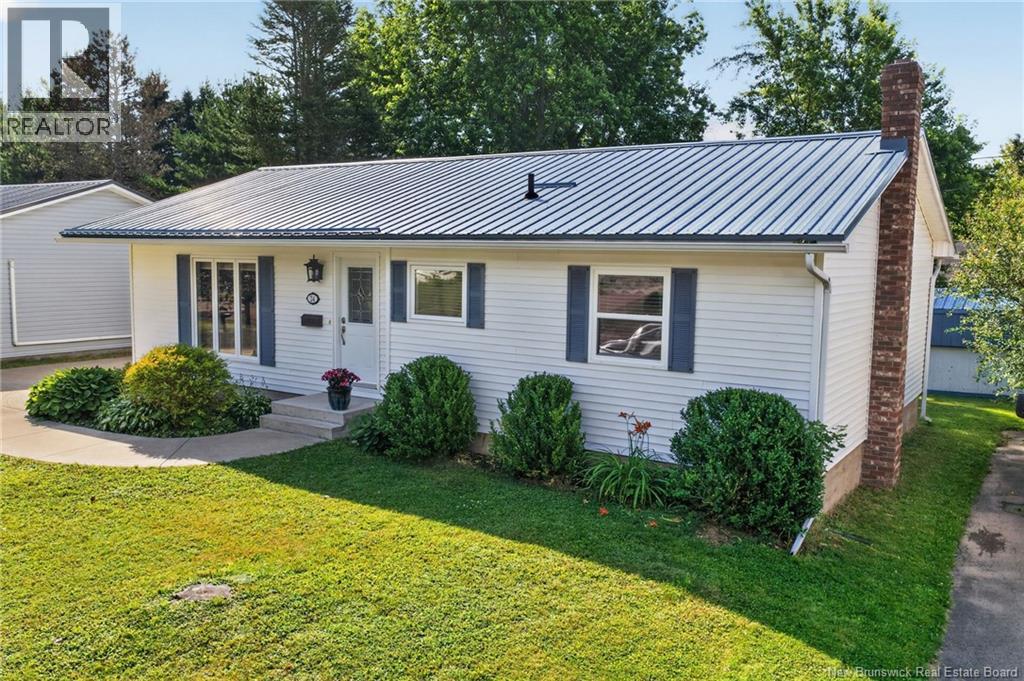24 Olympic Crescent - Image 35