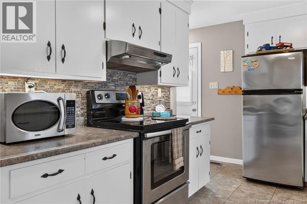 24 Olympic Crescent - Image 4