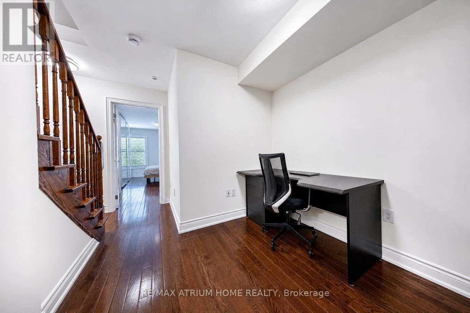#6 20 HARGRAVE LANE - Image 17