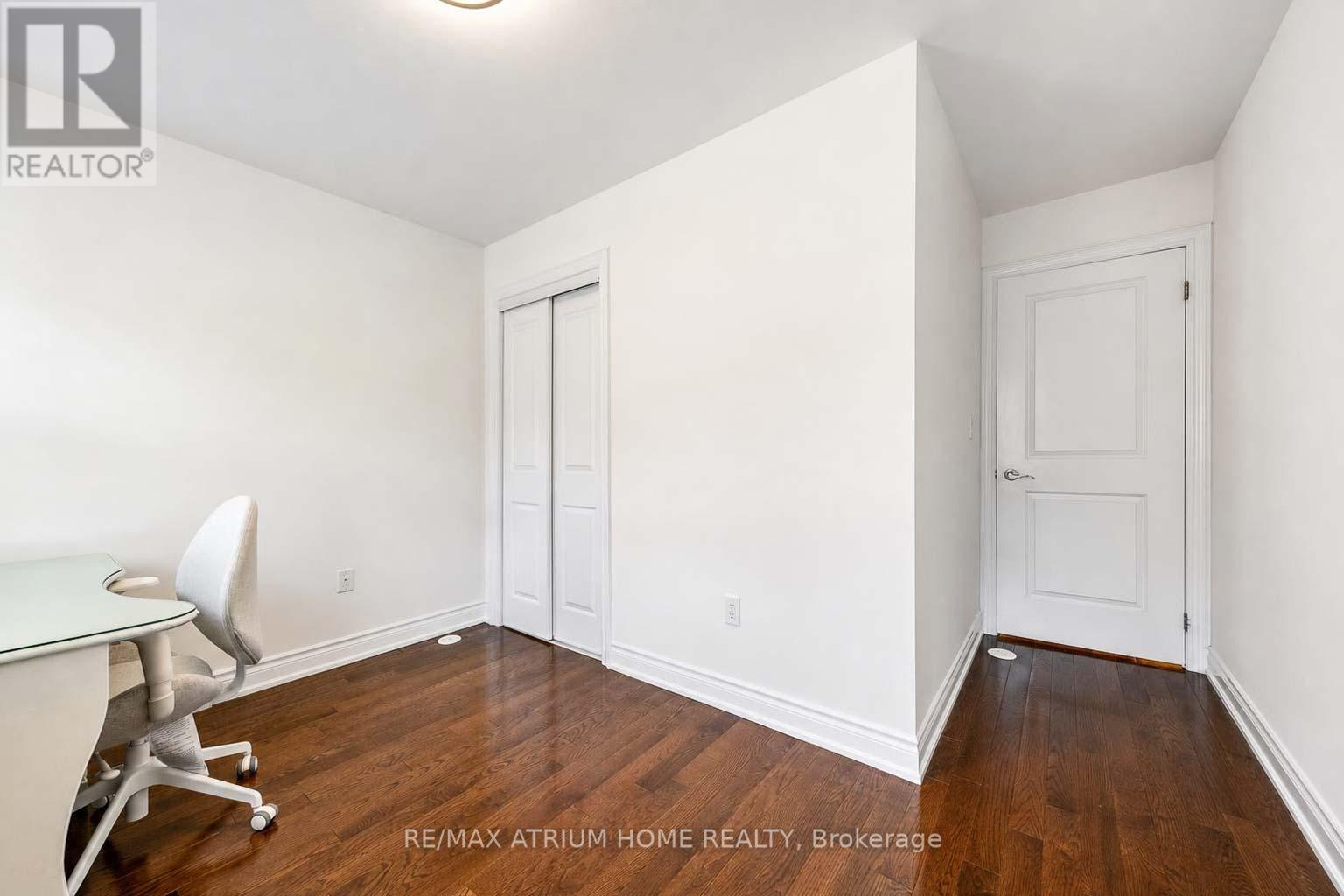 #6 20 HARGRAVE LANE - Image 23