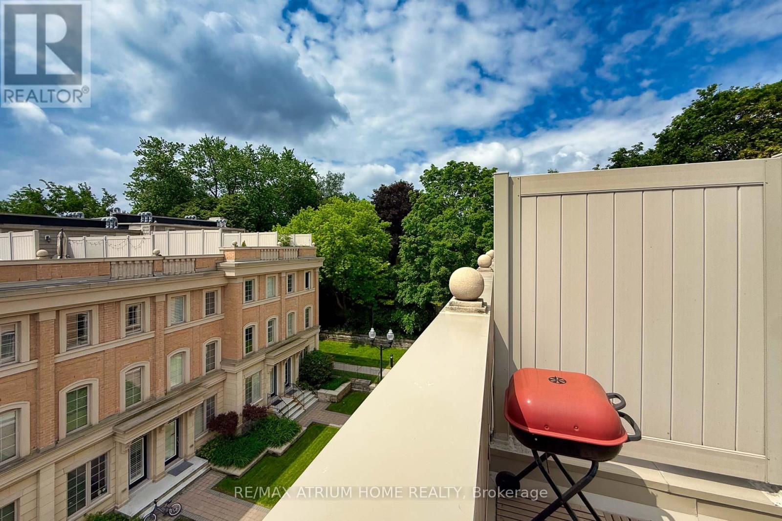 #6 20 HARGRAVE LANE - Image 30