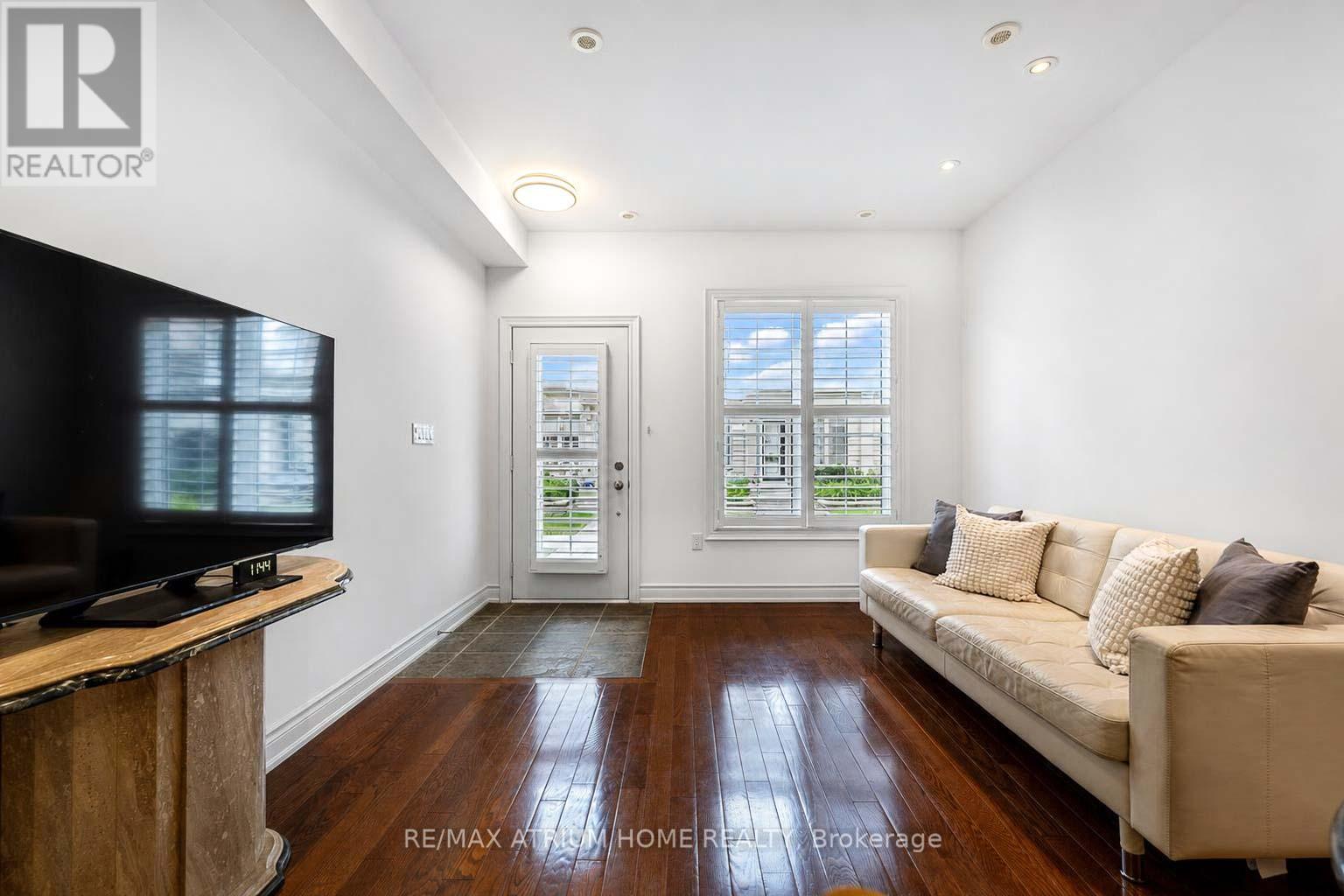 #6 20 HARGRAVE LANE - Image 7