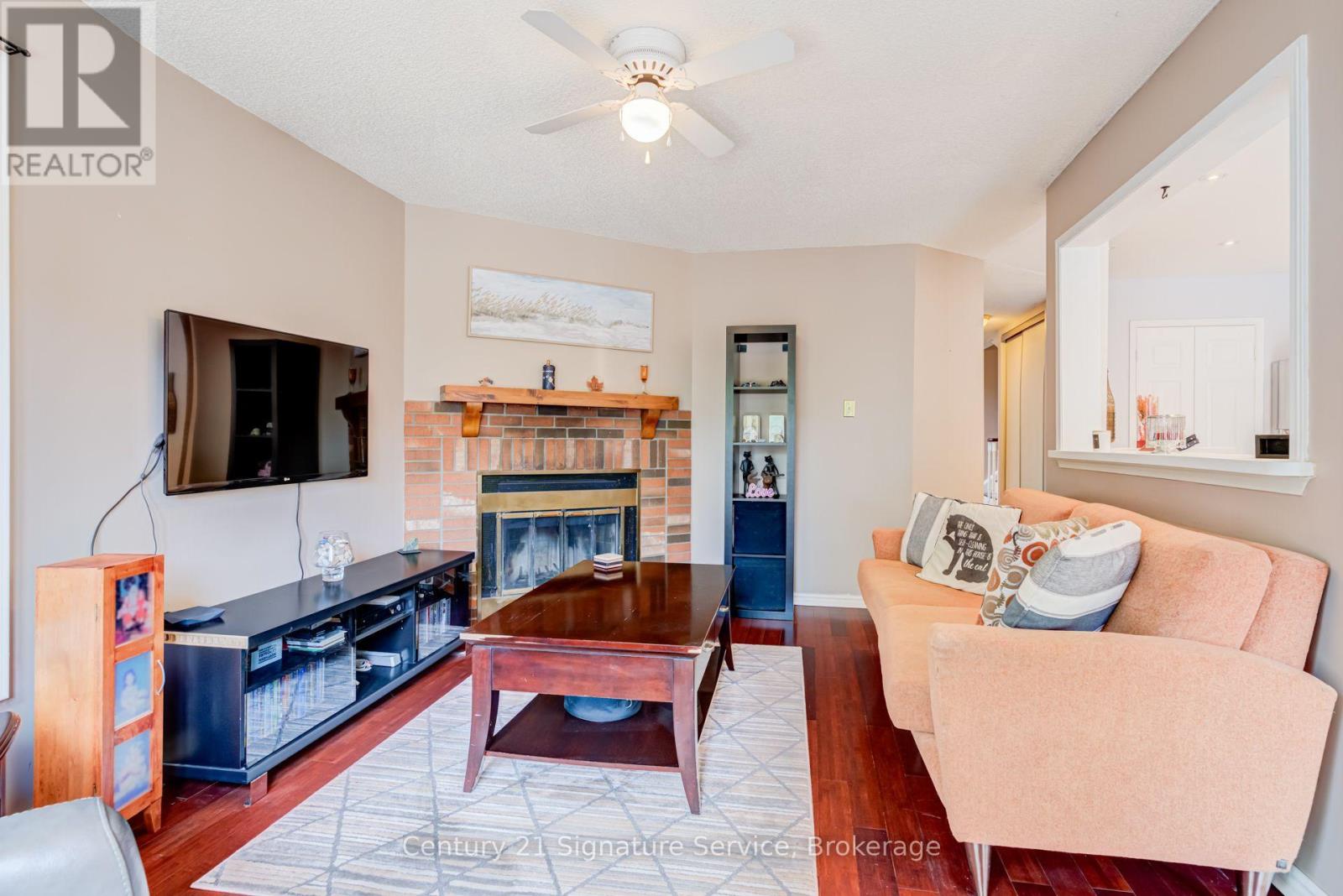 2755 LINDHOLM CRESCENT - 19