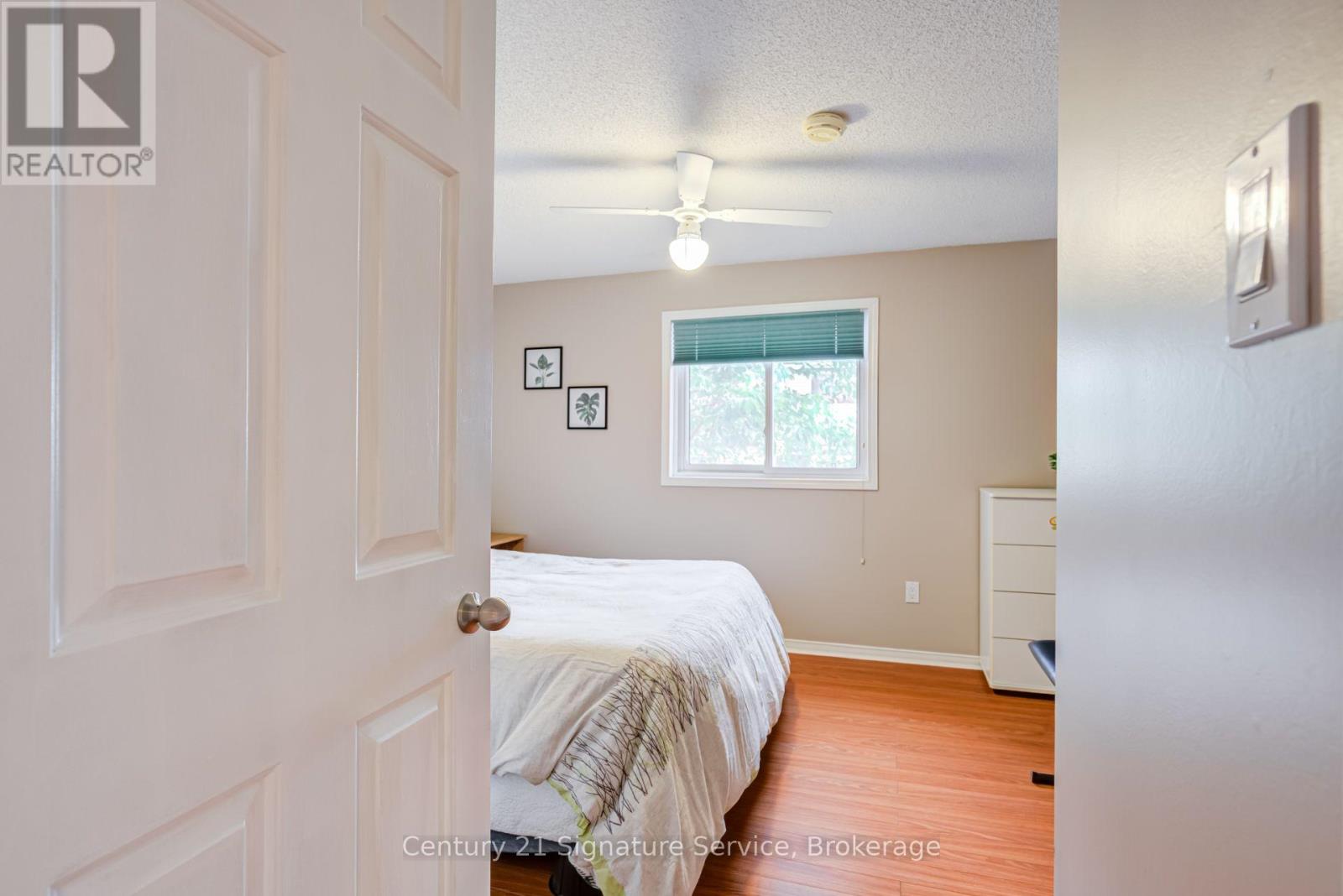 2755 LINDHOLM CRESCENT - 30