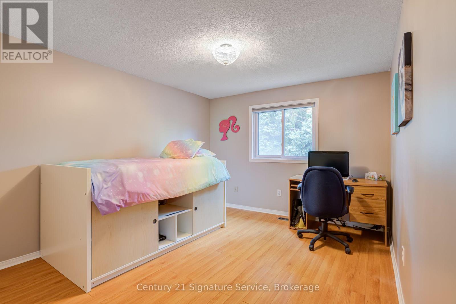2755 LINDHOLM CRESCENT - 32