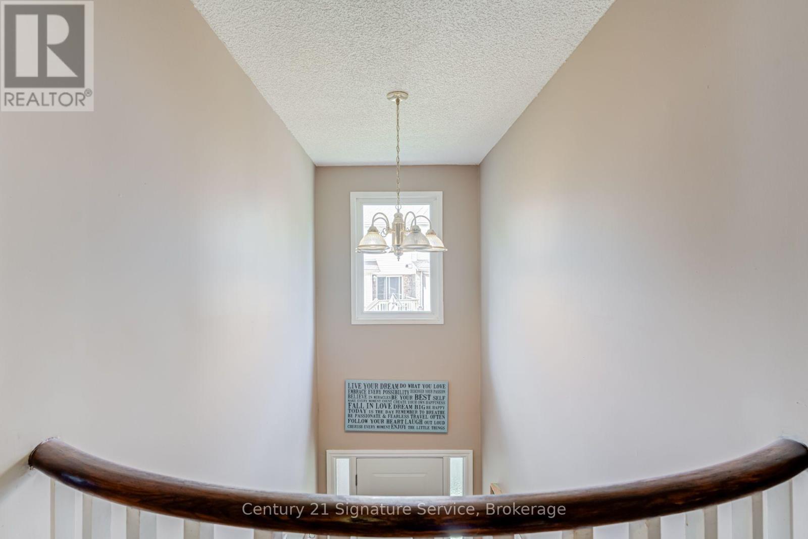 2755 LINDHOLM CRESCENT - 37