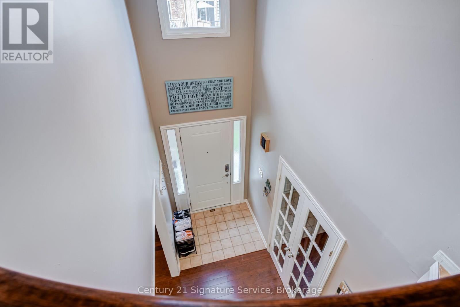 2755 LINDHOLM CRESCENT - 38