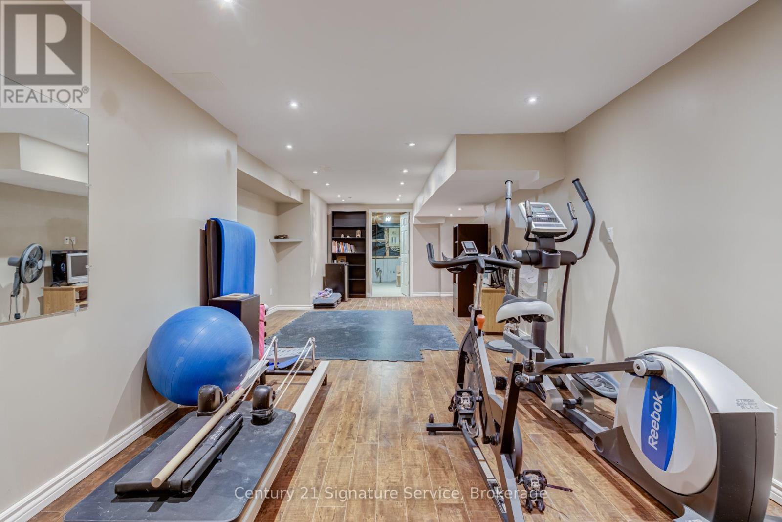 2755 LINDHOLM CRESCENT - 41