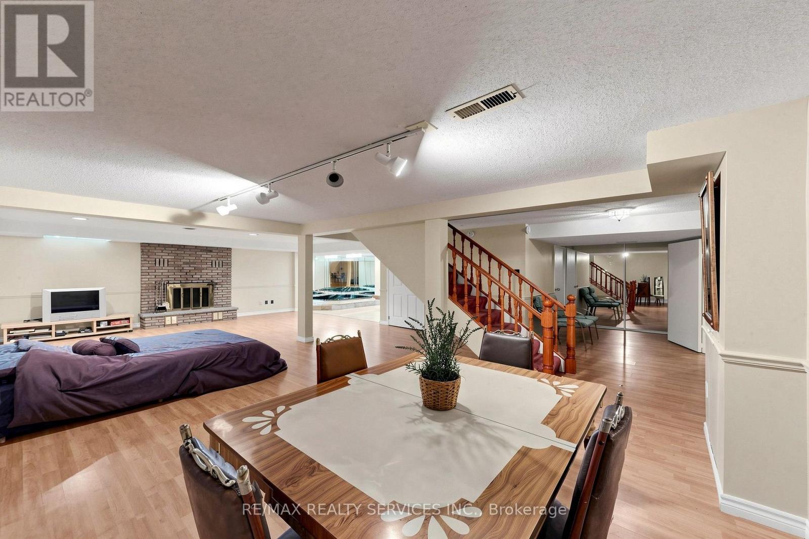 34 GRANBY COURT - Image 37