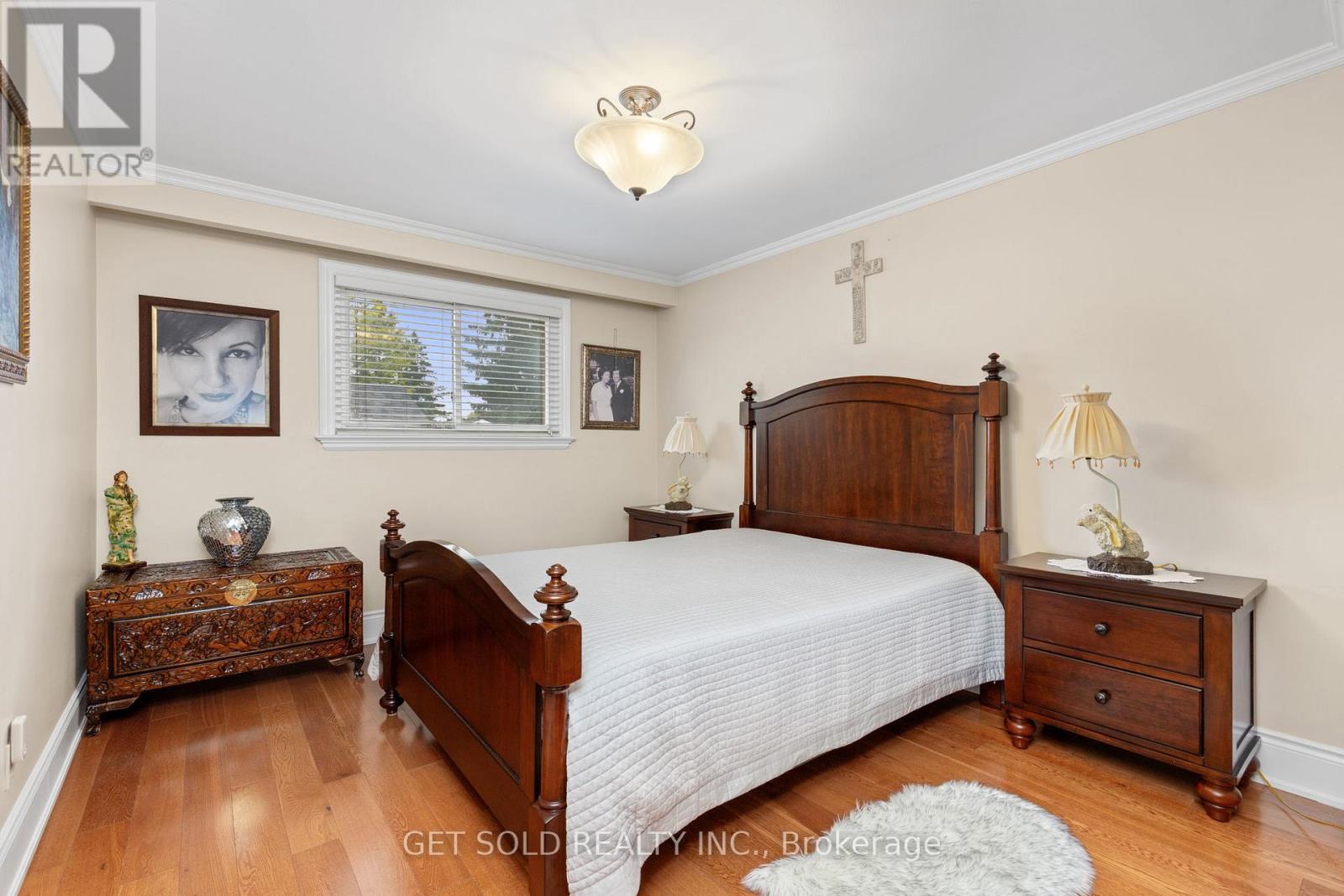 238 FIRGROVE CRESCENT - 19