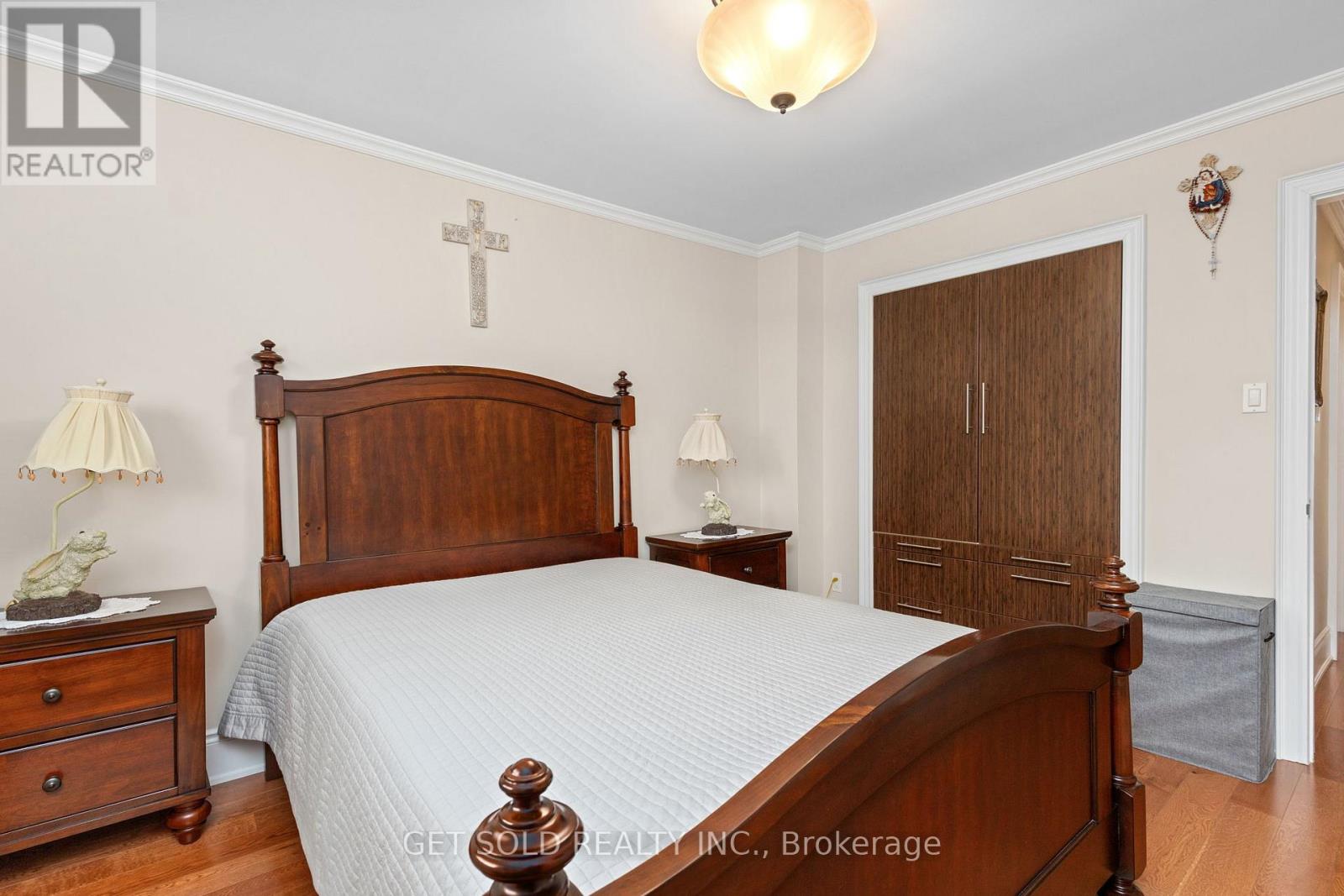 238 FIRGROVE CRESCENT - 20
