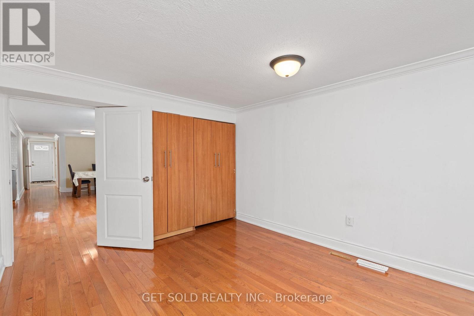 238 FIRGROVE CRESCENT - 26