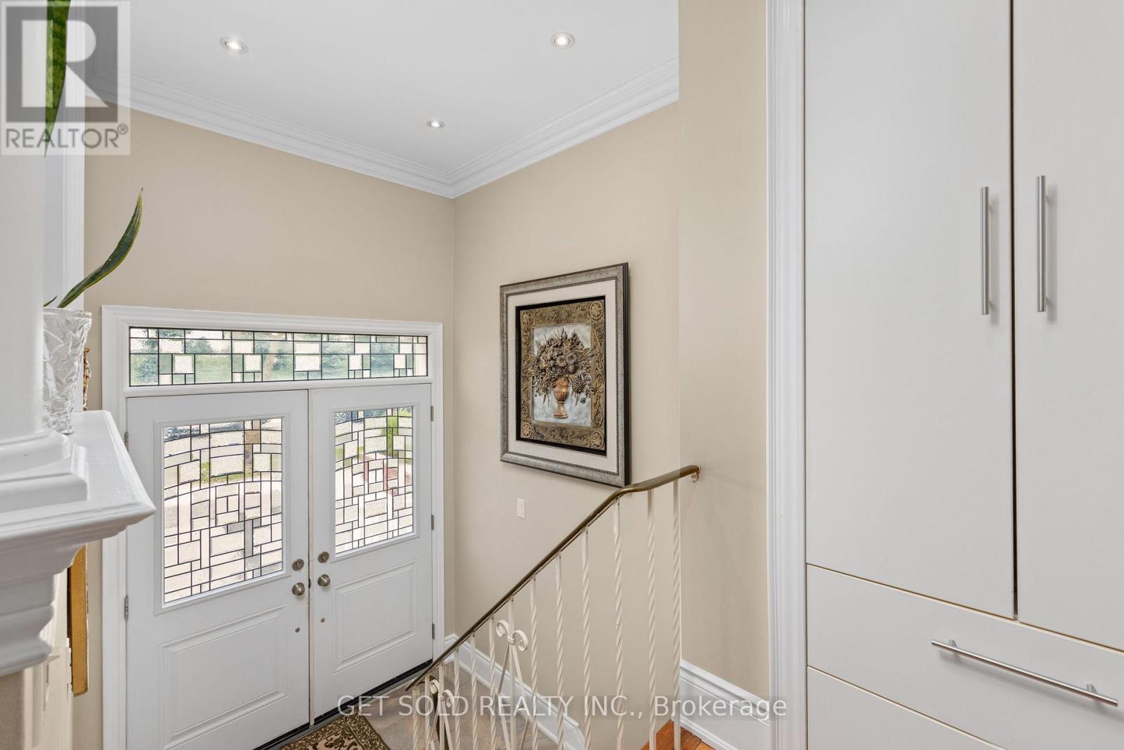 238 FIRGROVE CRESCENT - 5