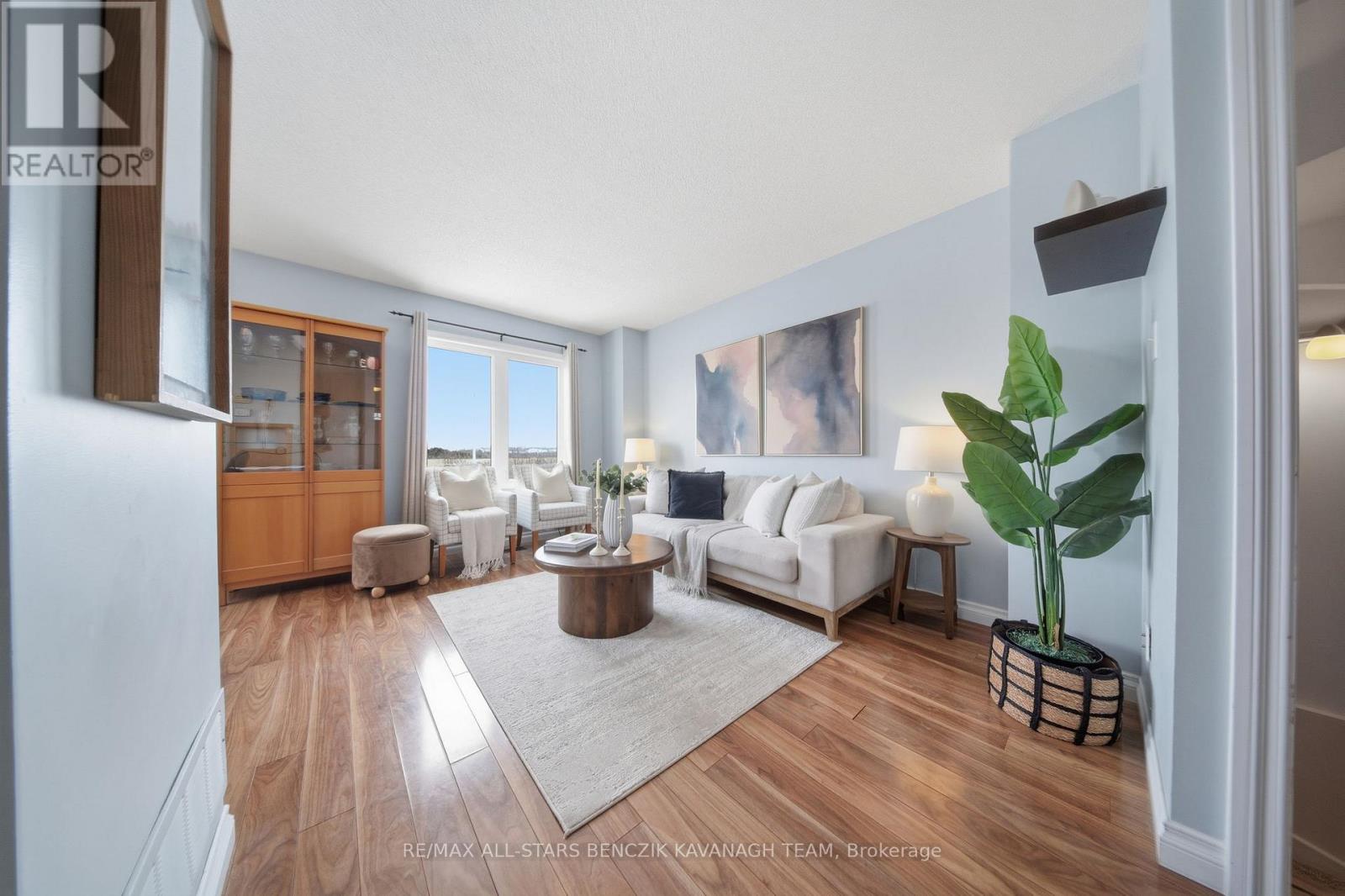103 LORNE STREET - 2