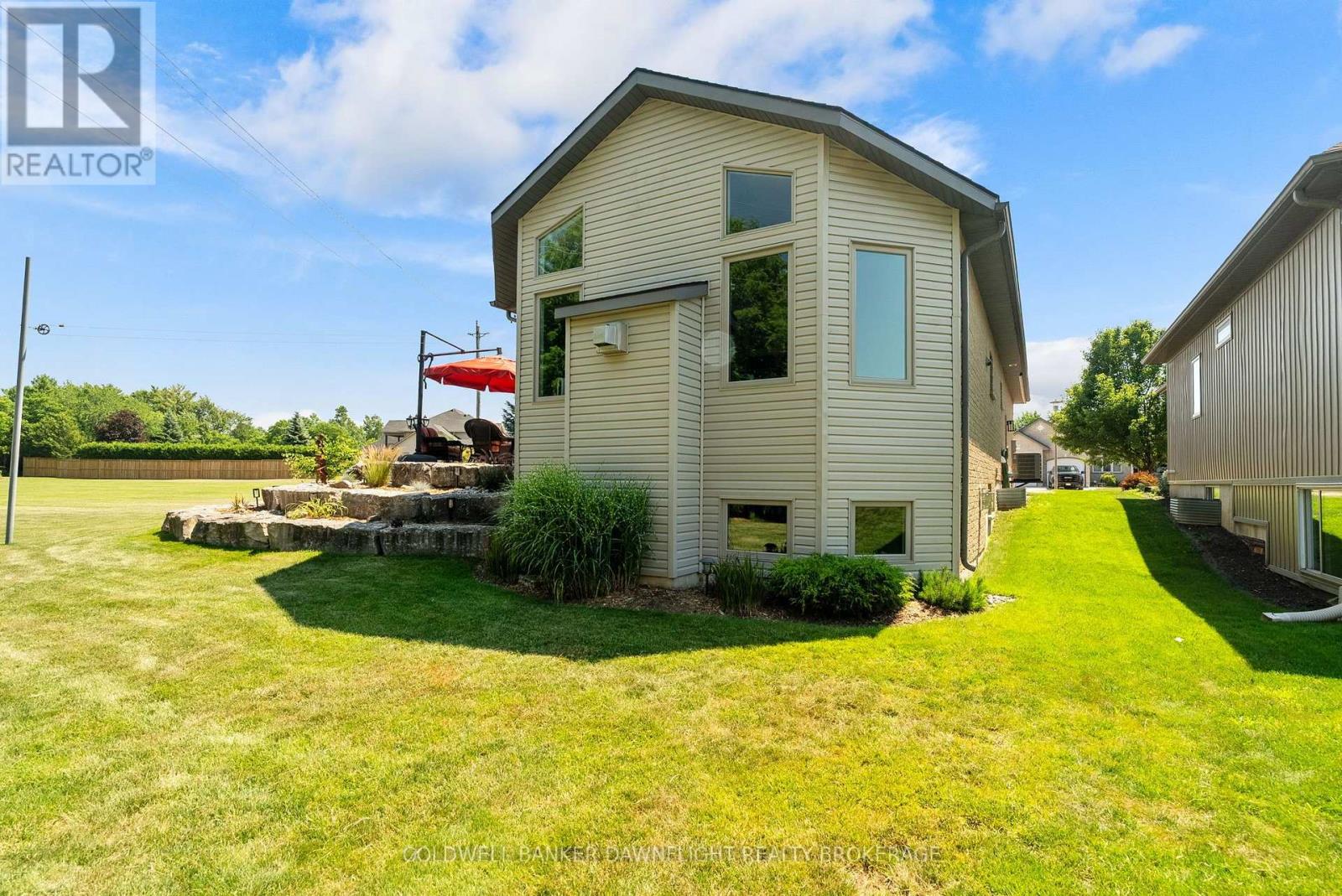 51 SNIDER CRESCENT - 49