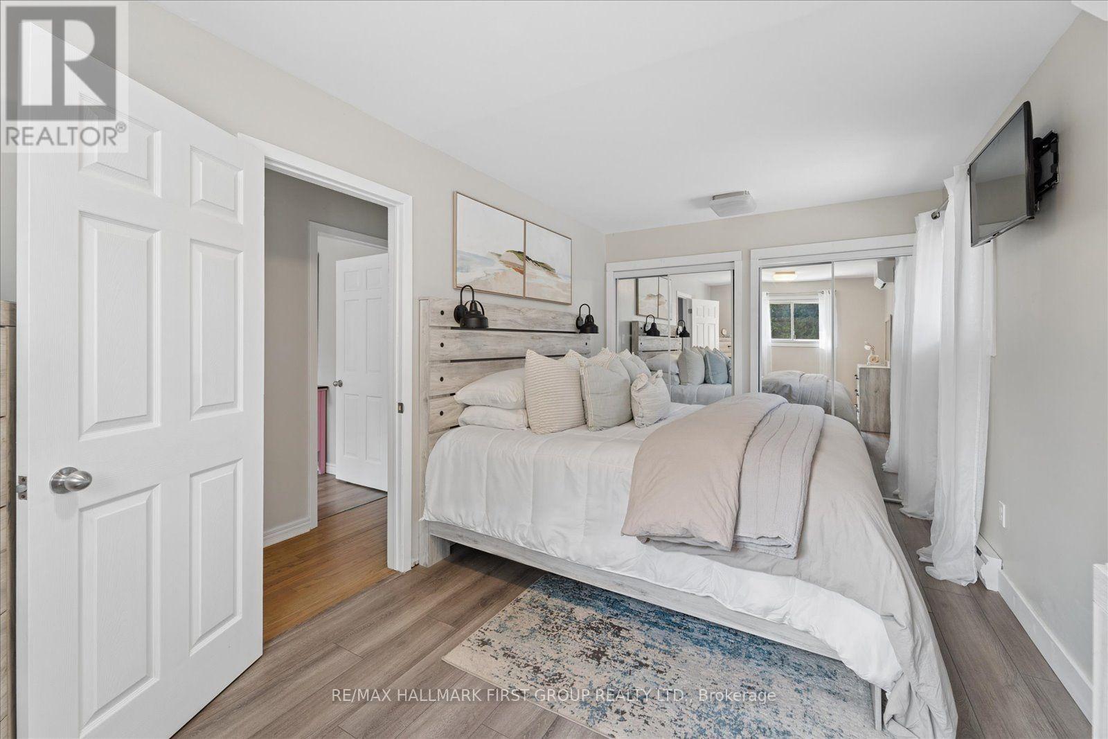 231 MARY STREET W - 12
