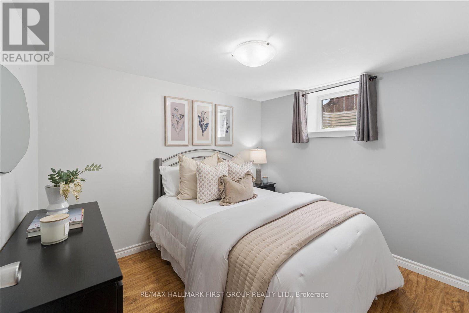 231 MARY STREET W - 22