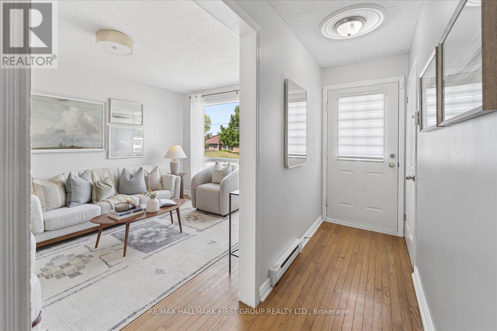 231 MARY STREET W - 3