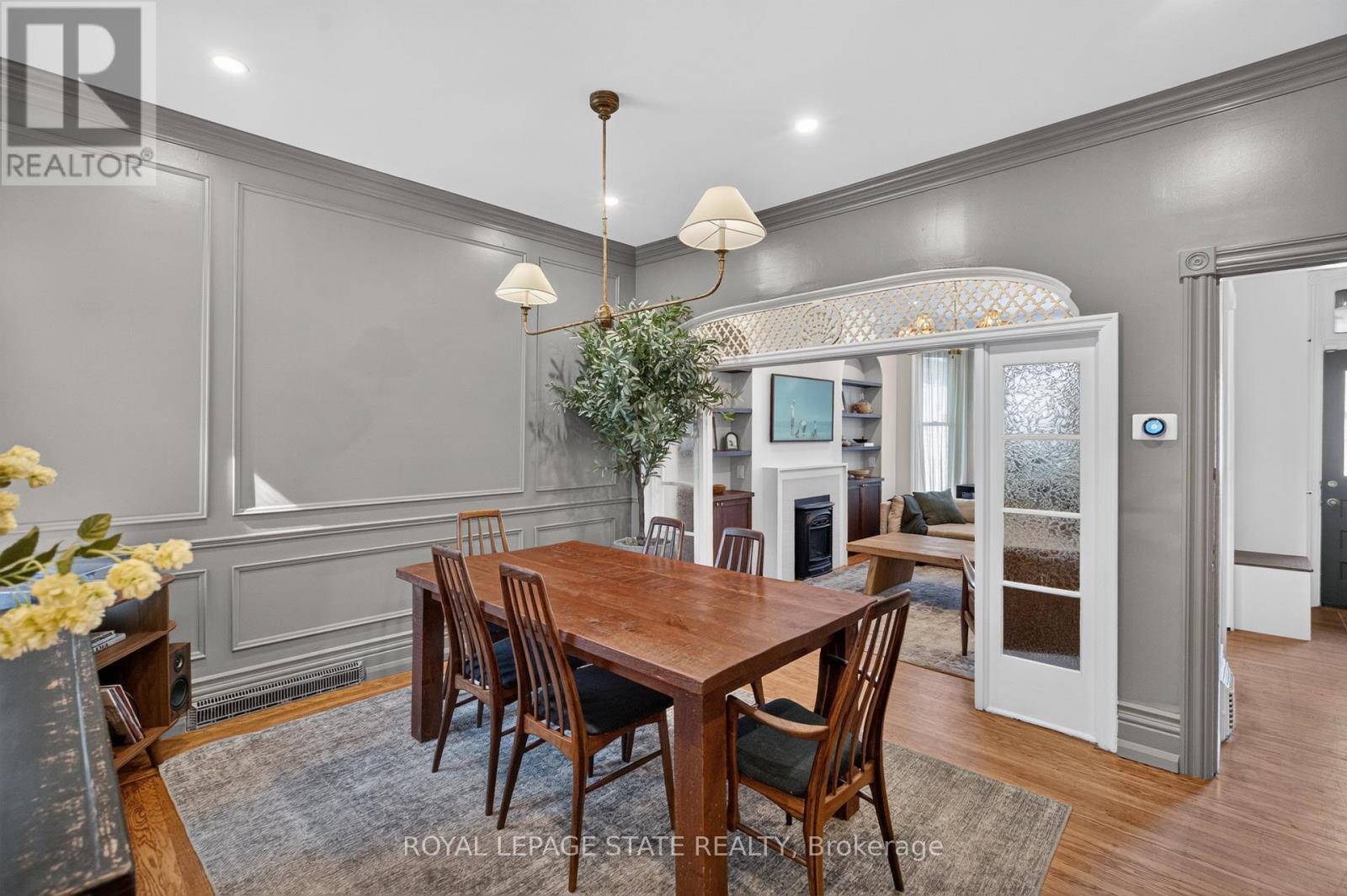 135 CATHARINE STREET S - Image 14