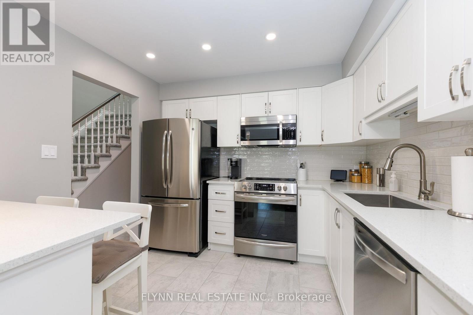 #6 5150 DORCHESTER ROAD - 12