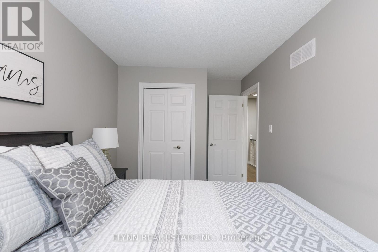 #6 5150 DORCHESTER ROAD - 19
