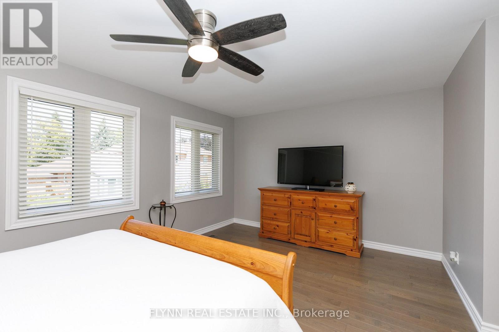 #6 5150 DORCHESTER ROAD - 27