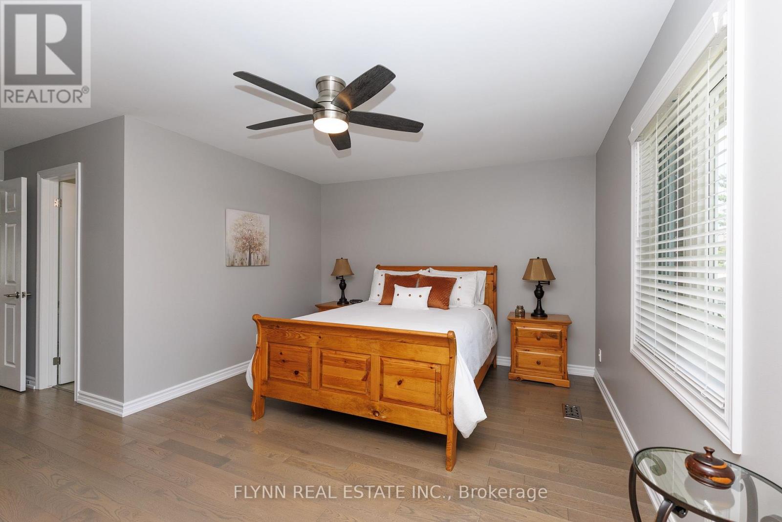 #6 5150 DORCHESTER ROAD - 28