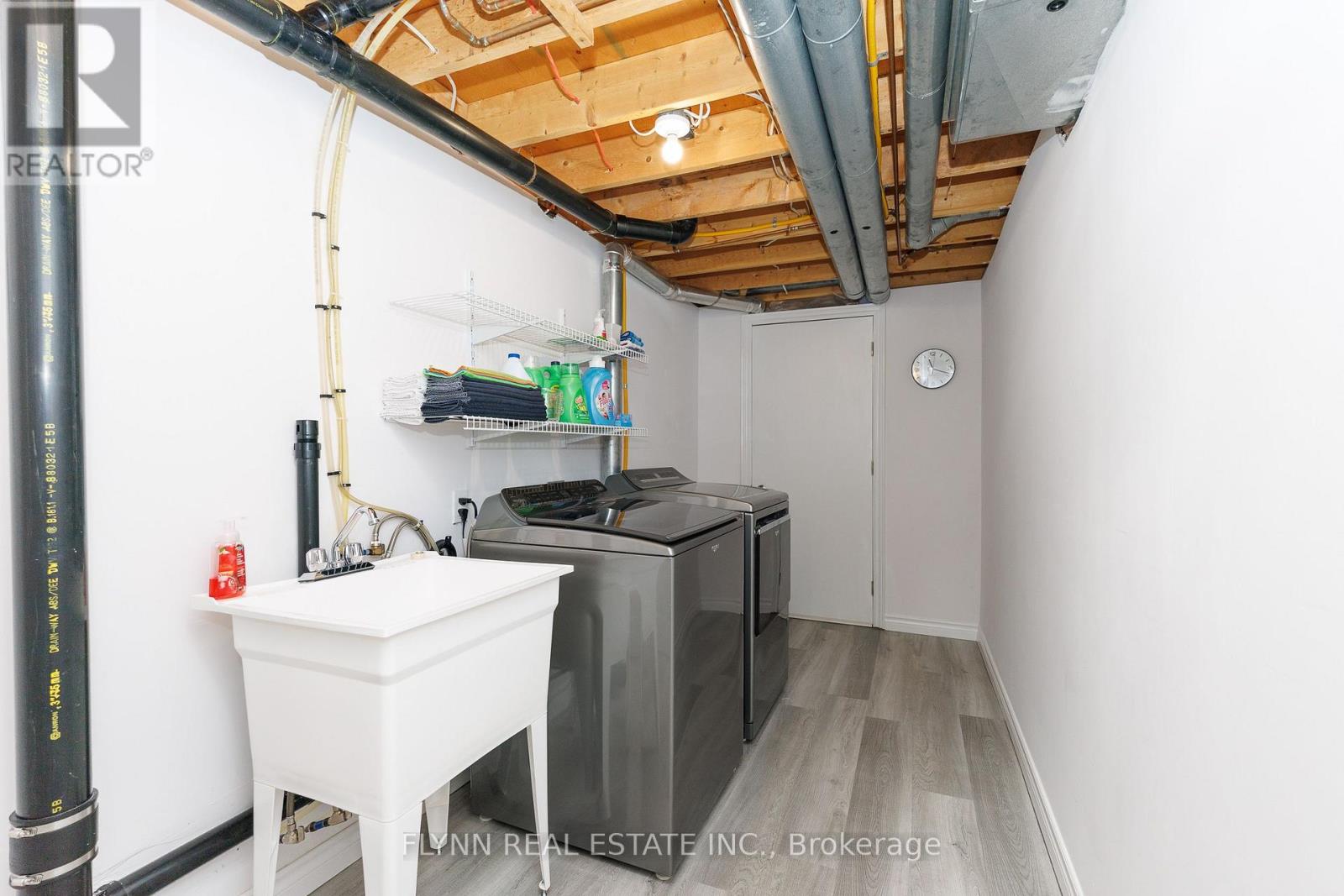 #6 5150 DORCHESTER ROAD - 32
