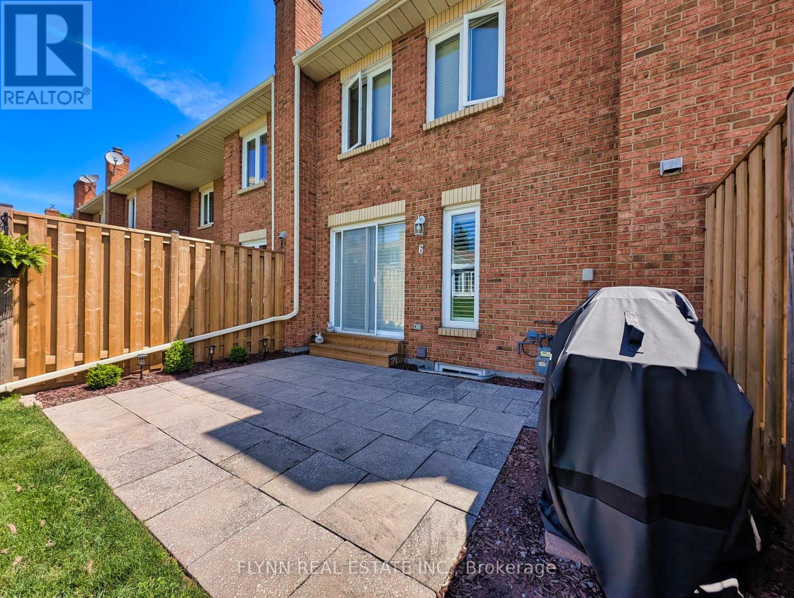 #6 5150 DORCHESTER ROAD - 35