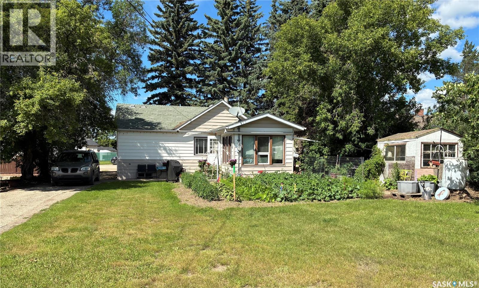 712 M AVENUE - 1