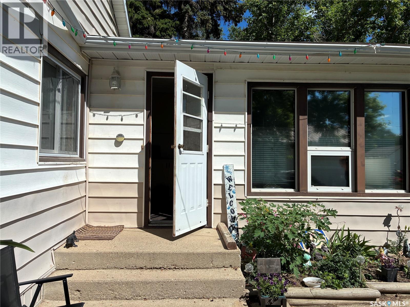 712 M AVENUE - 2