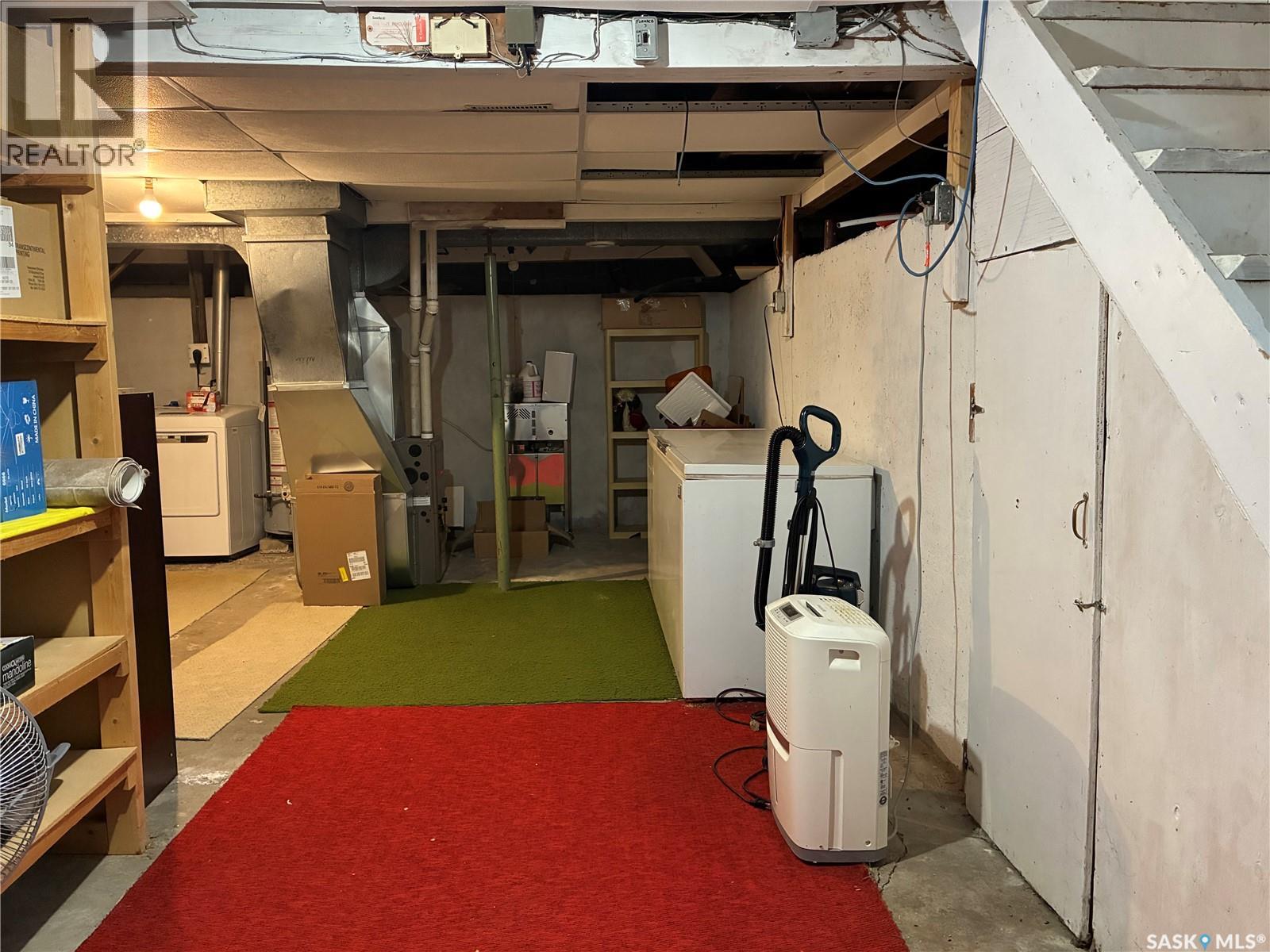 712 M AVENUE - 33