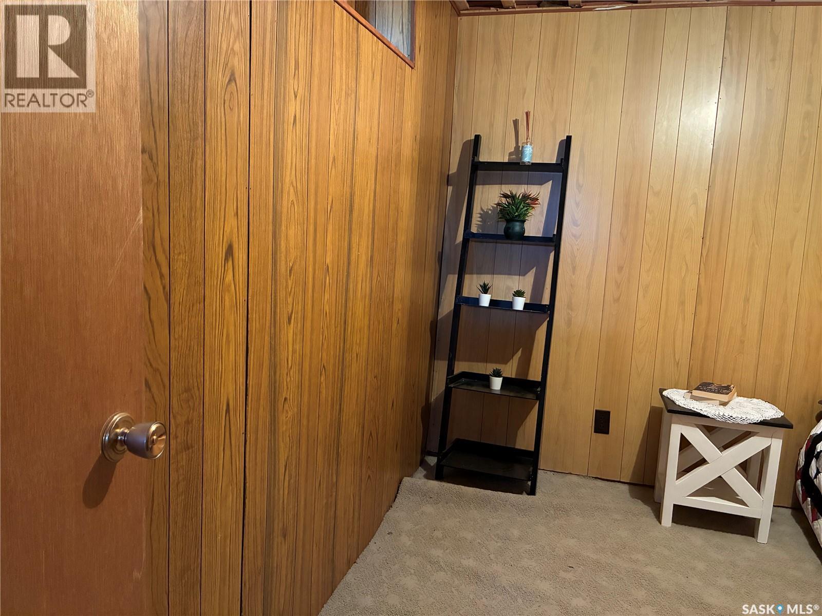 712 M AVENUE - 35