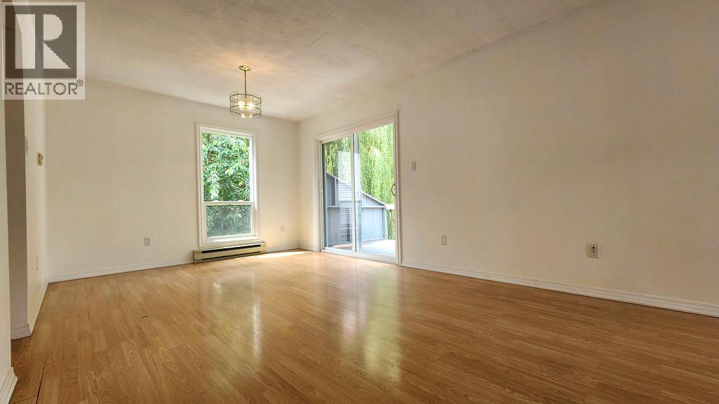 1010 GILKER Street - 4
