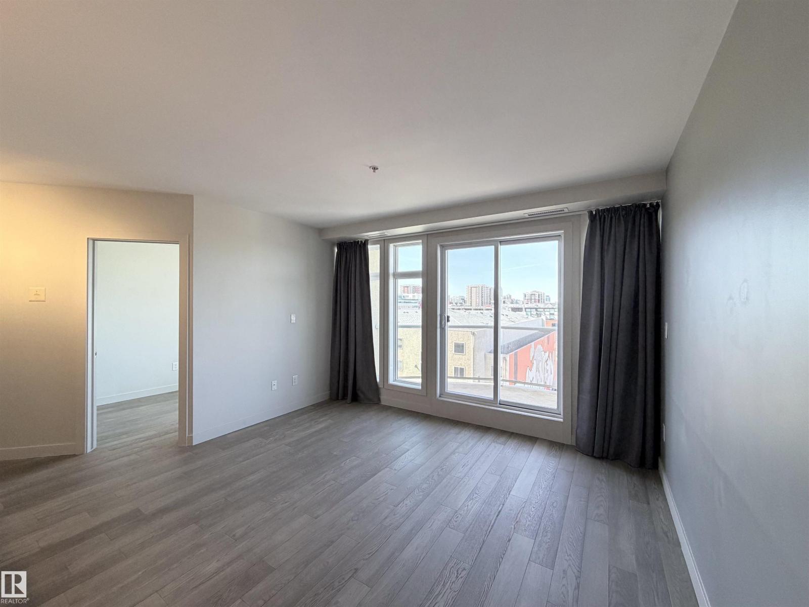 #501 10388 105 ST NW - 25