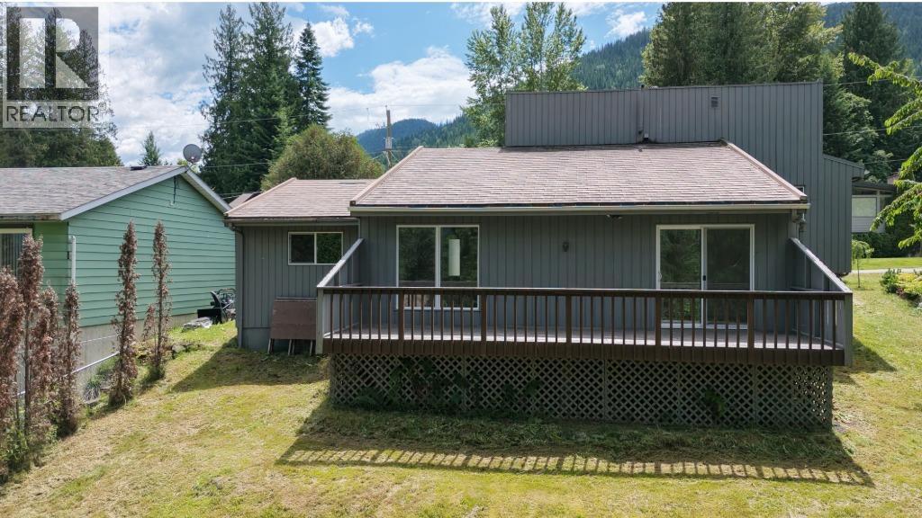 1010 GILKER Street - 37